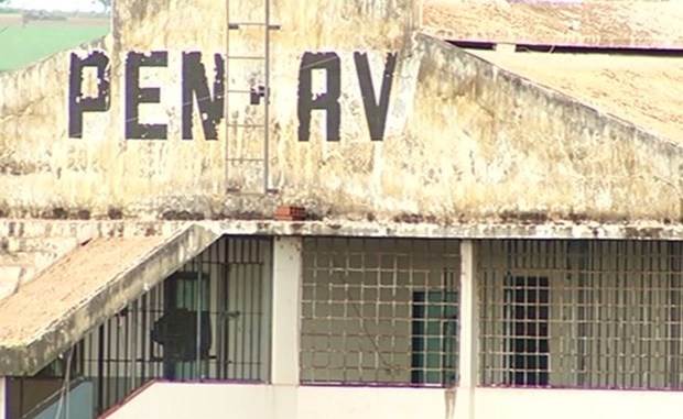 Penitenciária de Rio Verde foi palco de fuga em massa nesta terça-feira, 23 | Foto: Reprodução/TV Anhanguera