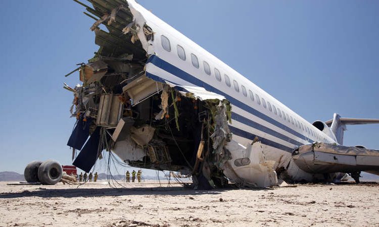 O assento mais seguro em um avião de acordo com análise de série de acidentes | Foto: Channel 4