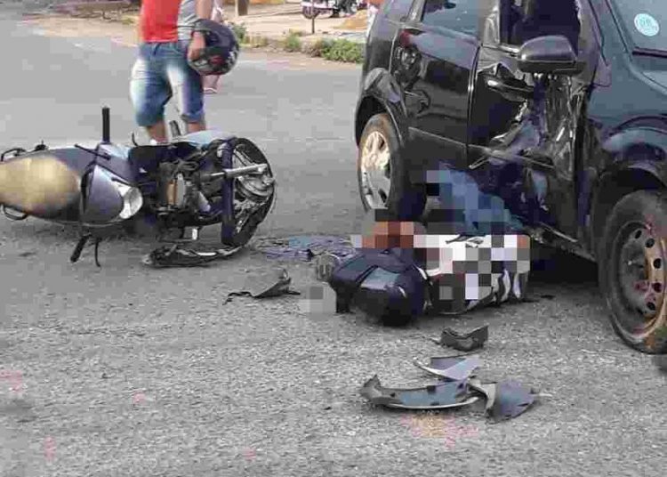 Motociclista se choca contra veículo e fica ferido no Setor Colina Azul | Foto: Divulgação