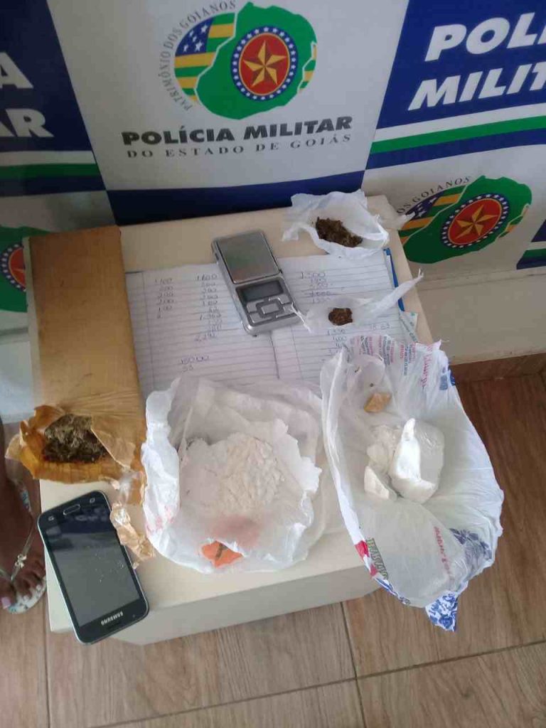 Drogas encontradas na casa da irmã do assassino | Foto: Reprodução/ Polícia Civil
