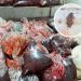 Carregamento de carne imprópria é apreendida em Goiânia nesta quinta-feira, 31 | Foto: Divulgação / PC