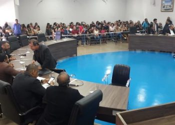 Manifestação de professores lota galerias da Câmara de Aparecida | Foto: Divulgação / Assessoria da Câmara