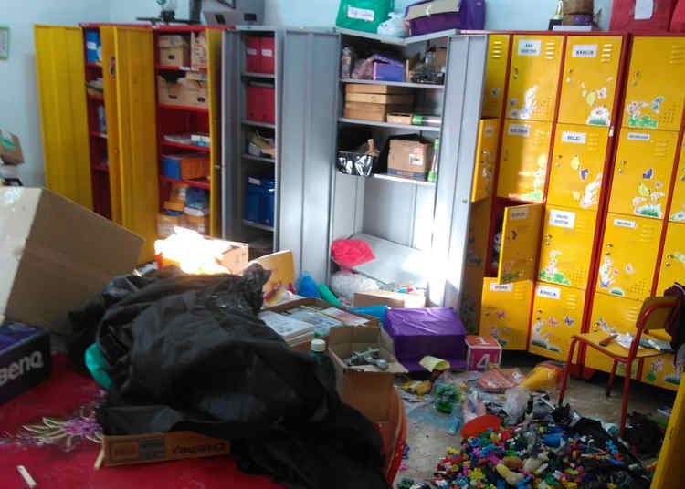 Aulas são suspensas em escola destruída por vândalos em Aparecida | Foto: Leitor / Whatsapp