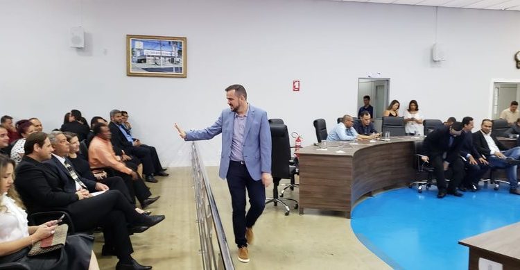Novo líder do prefeito Gustavo Mendanha na Câmara será anunciado em breve | Foto: Folha Z