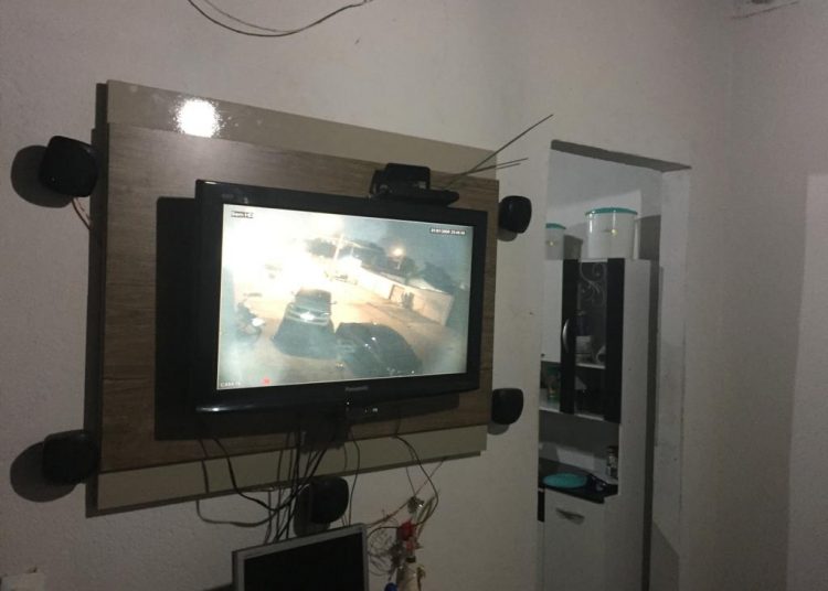 Traficante preso no Jd. das Esmeraldas tinha câmeras para vigiar a polícia | Foto: Divulgação / PC