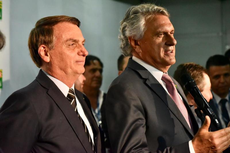 Governador de Goiás, Ronaldo Caiado (DEM), e presidente Jair Bolsonaro (PSL) em evento em Anápolis | Foto: Divulgação