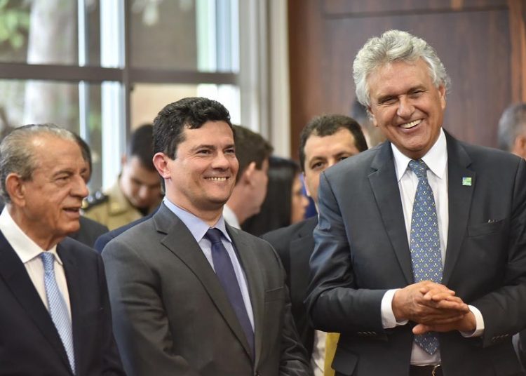 Governador Ronaldo Caiado e prefeito Iris Rezende receberam o ministro Sérgio Moro na manhã desta segunda-feira, 23, em Goiânia | Foto: Divulgação / Governo de Goiás