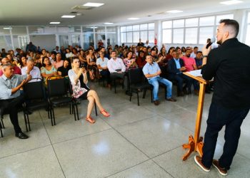 Servidores receberão 13º no início de dezembro em Aparecida