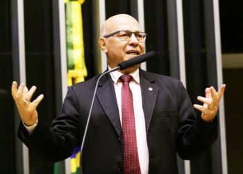 Professor Alcides | Foto: Michel Jesus / Câmara dos Deputados
