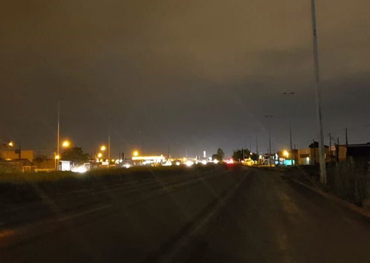 No escuro: trecho urbano da GO-040 continua sem iluminação
