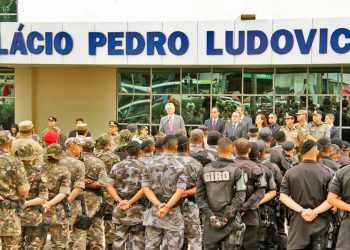 Lançamento da Operação Boas Festas fechou o anel interno da Praça Cívica e provocou transtorno no trânsito em toda a região | Foto: Sgt. Luiza / PMGO