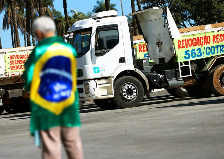 Líderes convocam paralisação nacional dos caminhoneiros | Foto: Marcelo Camargo / Agência Brasil