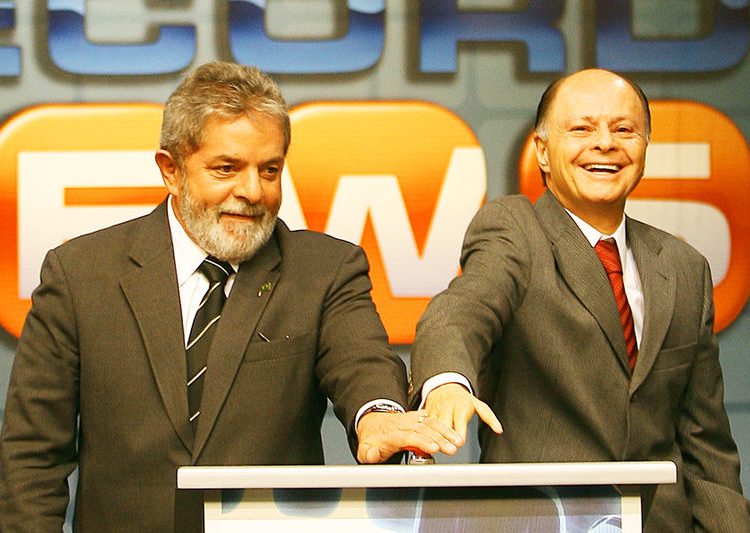 PT cria núcleos evangélicos (na imagem, Lula e Edir Macedo) | Foto: Divulgação / Record News 2007