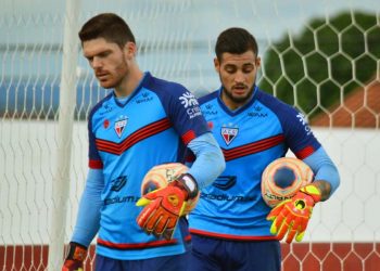 Goleiro Kozlinski desabafou sobre situação envolvendo Jean em entrevista após o jogo contra o Santa Cruz-PE | Foto: Paulo Marcos/ACG