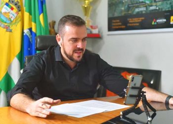 Prefeito Gustavo Mendanha | Rodrigo Estrela