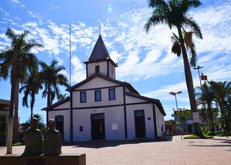 Paróquia Nossa Senhora de Aparecida, localizada no Centro Histórico de Aparecida de Goiânia | Foto: Valdir Antunes