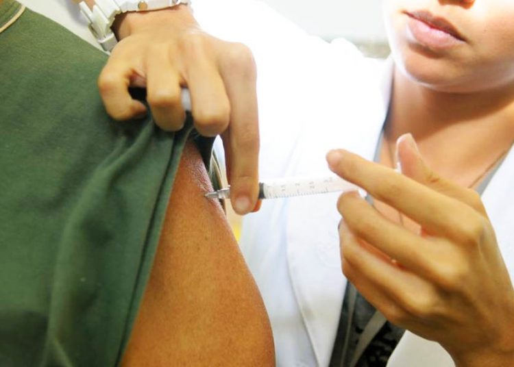 Campanha de vacina contra a gripe | Foto: Pedro Ventura / Agência Brasília