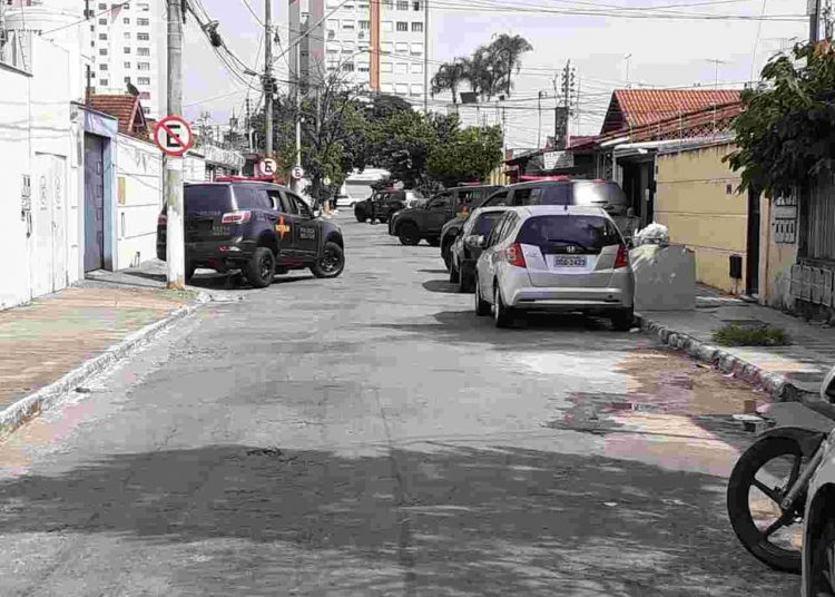 Suspeito de tráfico morre em confronto com a Rotam no Centro de Goiânia | Foto: Leitor/FZ