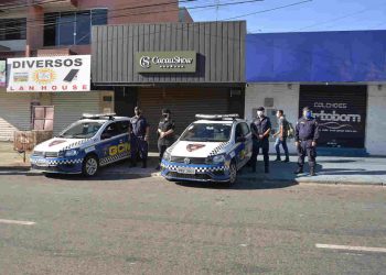 Fiscalização do escalonamento do comércio em Aparecida | Foto: Claudivino Antunes