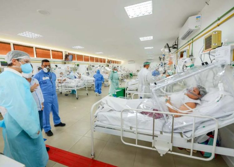 Colapso hospitalar previsto pela UFG é o que o novo isolamento quer evitar em Goiás | Foto: Alex Pazuello/Semcom