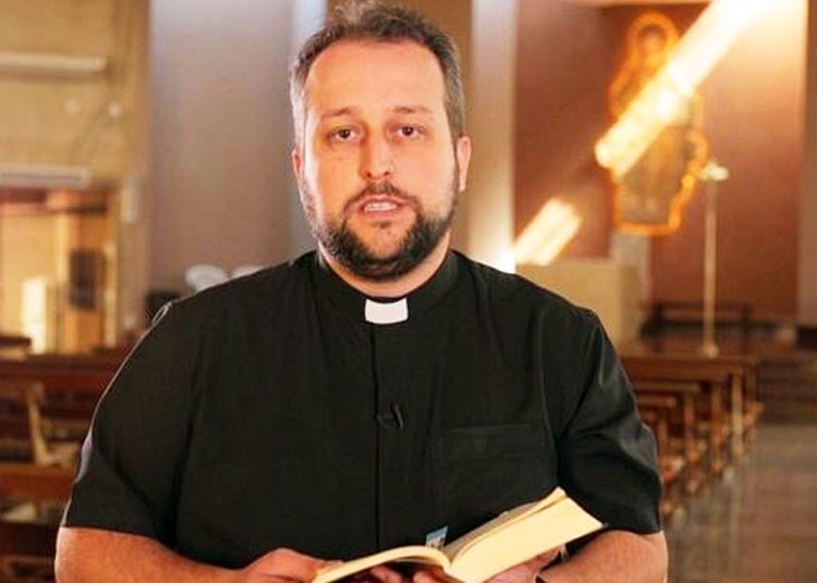 Padre Cássio Augusto foi pároco da Matriz de Aparecida entre 2011 e 2017 | Foto: Reprodução