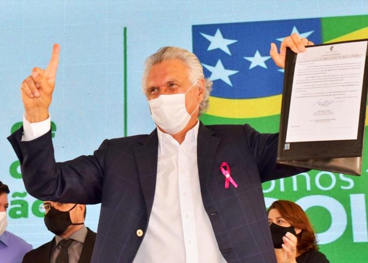 Governador Ronaldo Caiado anuncia bônus de até R$ 2,5 mil para servidores da Educação Estadual em dezembro | Foto: Divulgação