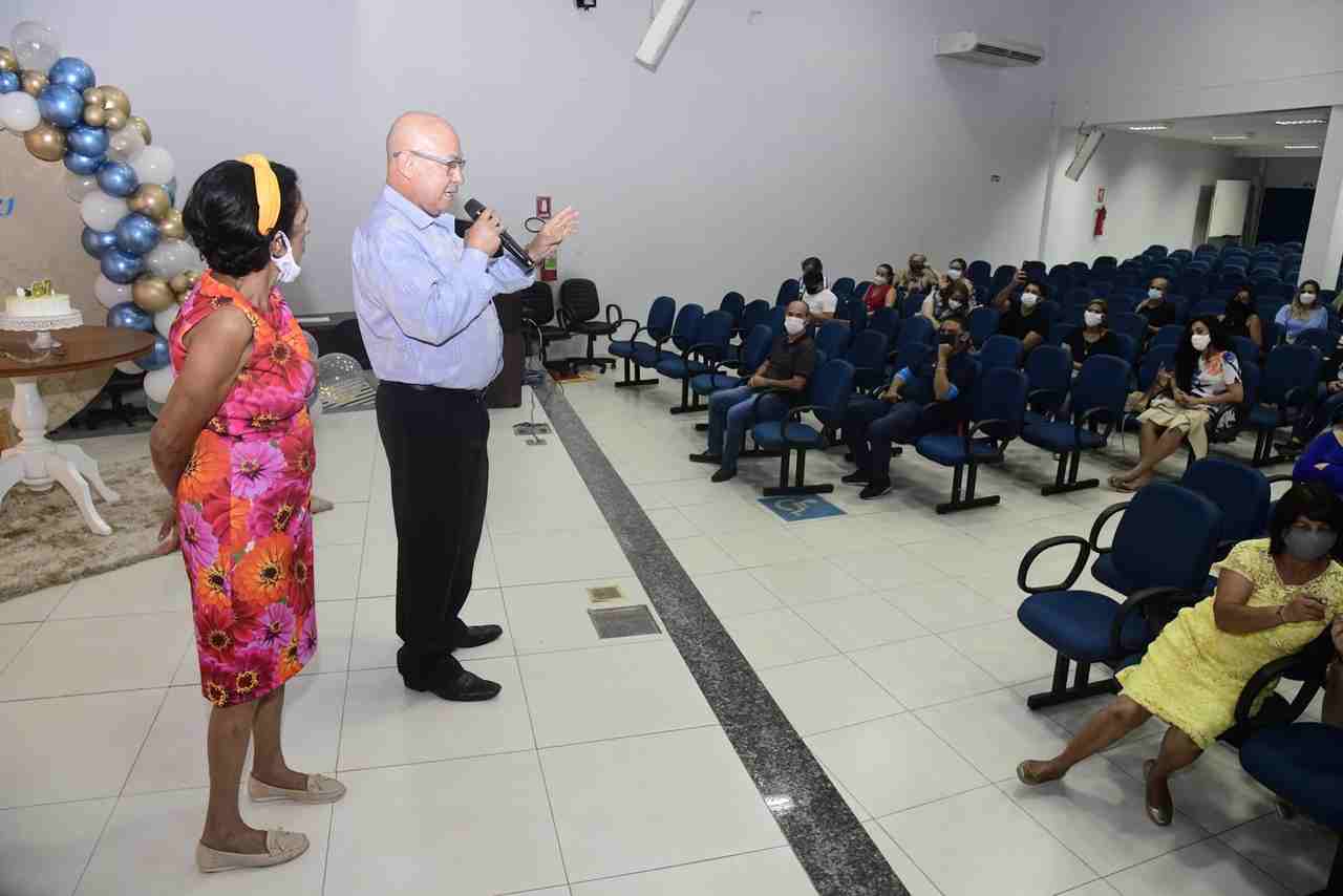 Unifan Professor Alcides