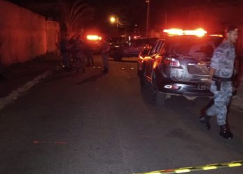 6 viaturas caracterizadas do Choque participaram da ocorrência | Foto: repórter Brunno Moreira