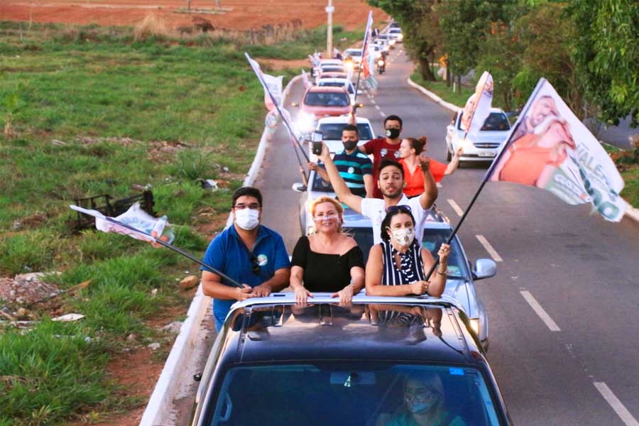 Apoiadores acompanham Valéria Pettersen em atividades de campanha | Foto: Divulgação