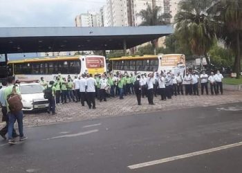 Garagem de ônibus