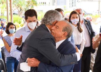 Governador Ronaldo Caiado participa da inauguração do viaduto do Complexo Viário da Avenida Jamel Cecílio, ao lado de Iris Rezende