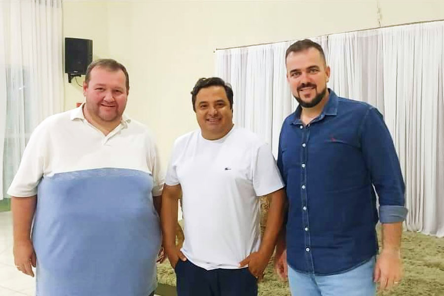 Tatá Teixeira, Leandro da Pamonharia e Gustavo Mendanha