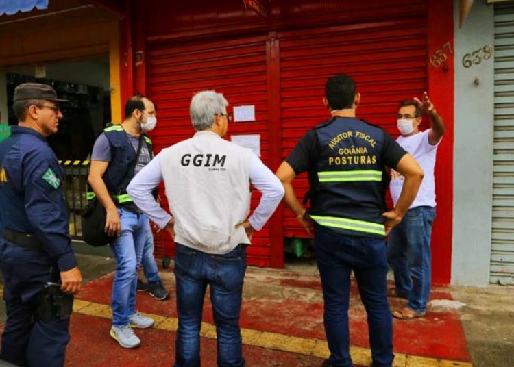 Fiscalização do fechamento do comércio em Goiânia | Foto: Secom/Goiânia
