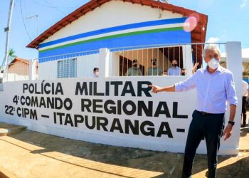 Governador Ronaldo Caiado durante instalação de Companhia Independente da PM e entrega de viaturas, em Itapuranga | Foto: Júnior Guimarães