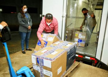 Nova remessa de vacinas da Pfizer vai ser utilizada para aplicação de primeira dose em Goiás | Foto: André Saddi