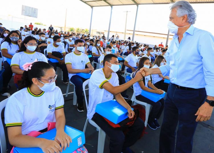 Caiado inaugura primeiro colégio estadual do Jardim do Cerrado | Foto: Wesley Costa