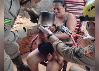 Criança prende cabeça em panela | Foto: CBMGO