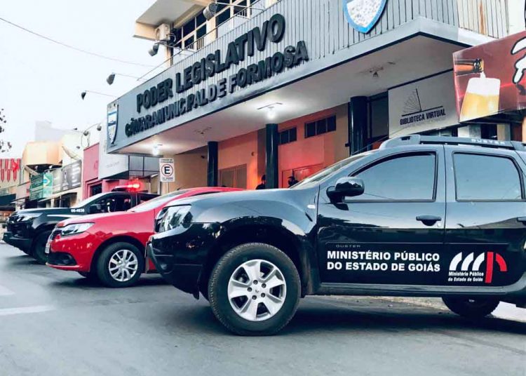 Operção Críton faz busca e apreensão contra presidente da Cãmara de Formosa | Foto: Polícia Civil