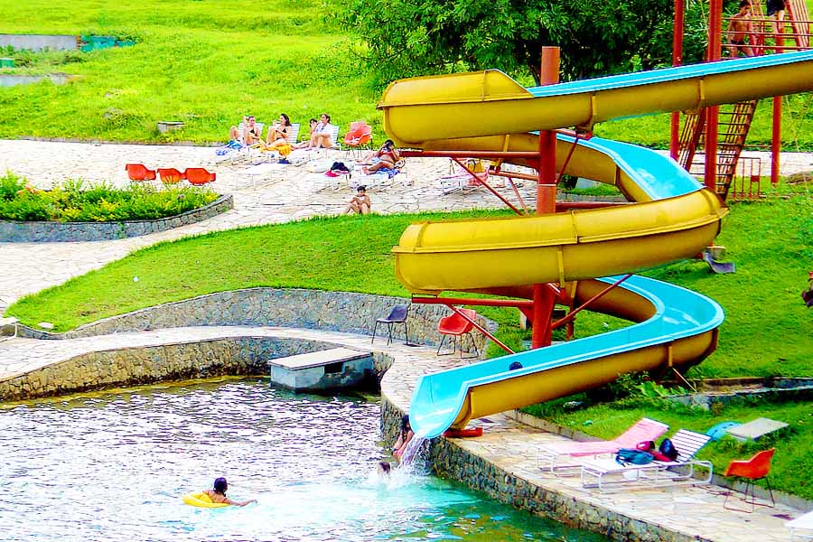 Confira 7 clubes em Goiânia para refrescar o calor