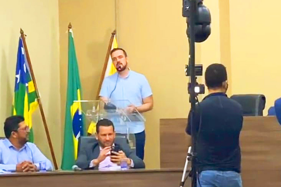 Gustavo Mendanha na cerimônia de posse do novo diretório do PSD Aparecida | Foto: Reprodução