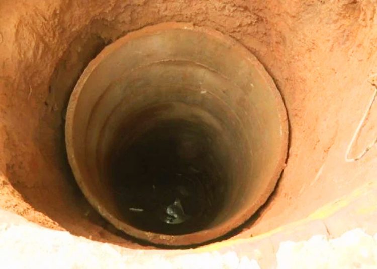 Mulher encontrada morta dentro de cisterna em Aparecida caiu no buraco ao voltar para casa embriagada | Foto: Divulgação