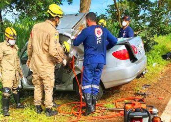 Pai e filha morrem e outras três pessoas ficam feridas em acidente de carro na GO-154, em Itaguari | Foto: Reprodução