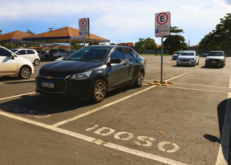 Cartão de Estacionamento para Idoso ou Deficiente | Fotos: Claudivino Antunes