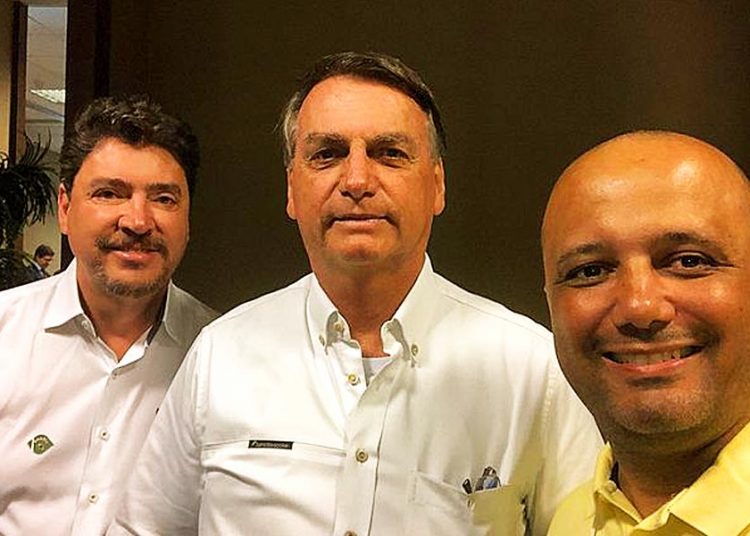 Wilder Morais, Jair Bolsonaro e Major Vitor Hugo | Foto: Reprodução