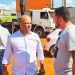 Major Vitor Hugo conversa com empresário em Aparecida de Goiânia | Foto: Folha Z