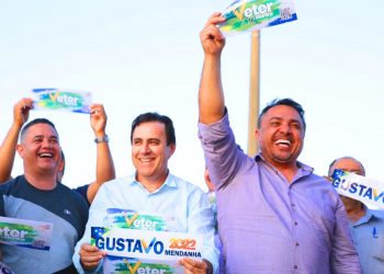 Foto tirada durante ato de apoio de André Fortaleza ao pré-candidato estadual Veter Martins | Foto: Reprodução