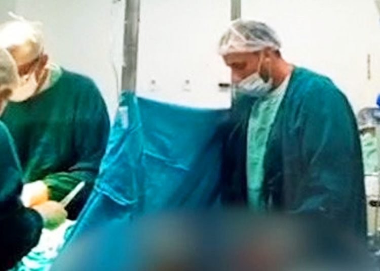 Anestesista Giovanni Quintella Bezerra foi preso em flagrante por estuprar paciente dopada, de acordo com a Polícia Civil | Foto: Reprodução