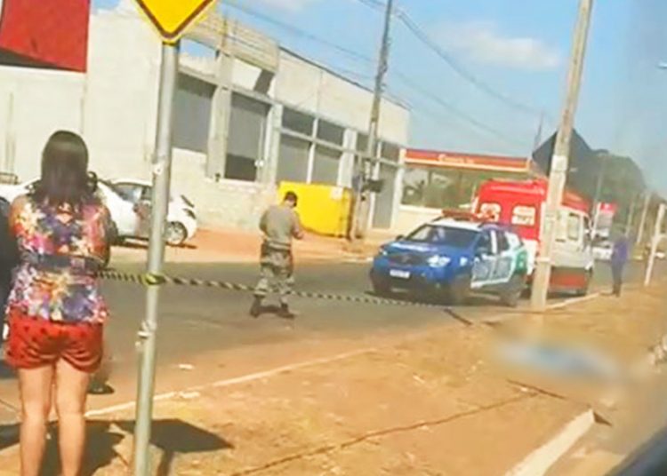 Motociclista morre em acidente no Pontal Sul, em Aparecida de Goiânia | Foto: Leitor / FZ