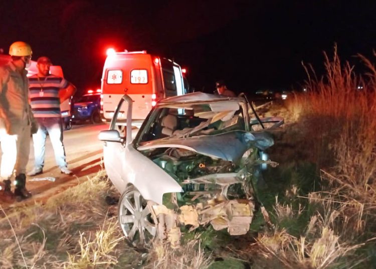 Grave acidente envolvendo dois veículos de passeio na GO-430 | Foto: CBMGO / Divulgação