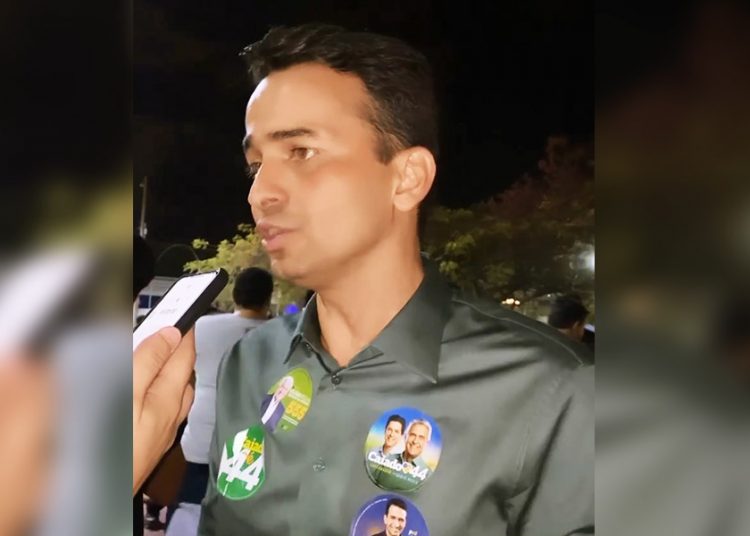 Max Menezes em ato de campanha da base do governador Ronaldo Caiado em Aparecida de Goiânia | Foto: Reprodução